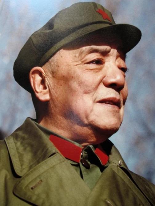 1987年，时任军委副主席的杨尚昆访问法国，谁知他的专机竟被法国人暴力拆解，铅封