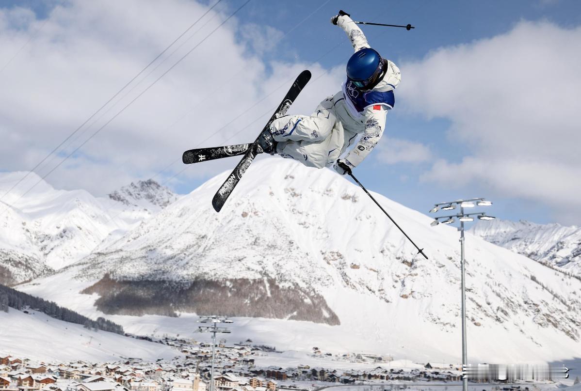 美国想钱想疯了！美国政客居然公然提案，要对谷爱凌征收100%所得税——赚多少没收