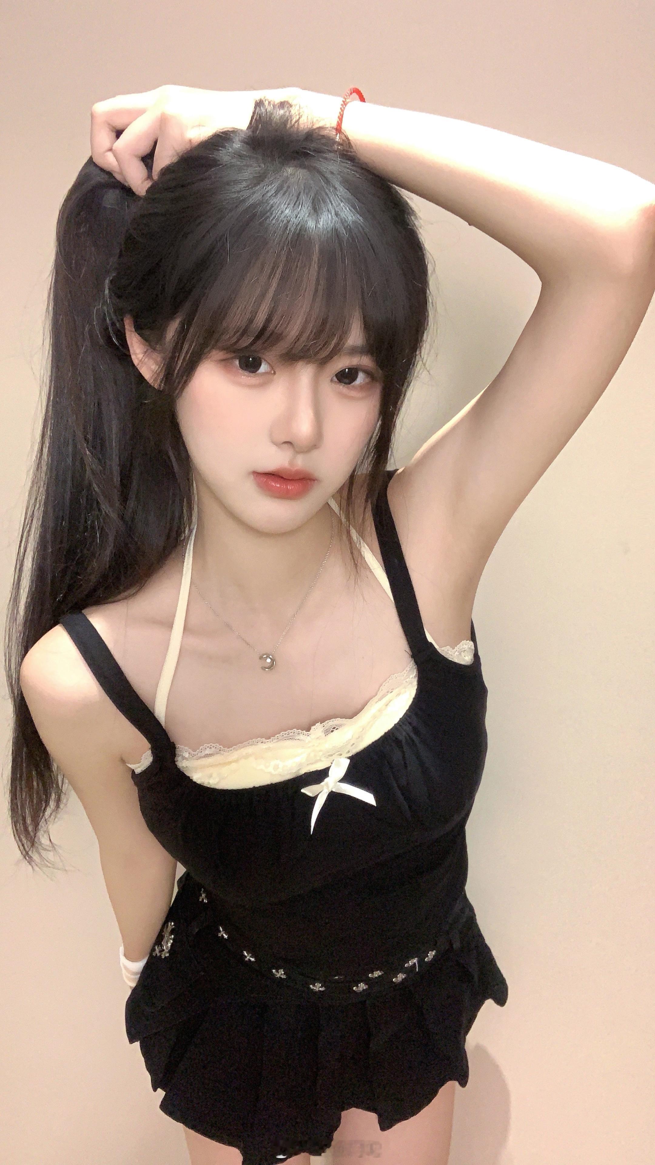 五张🖤🤍 ​​​
