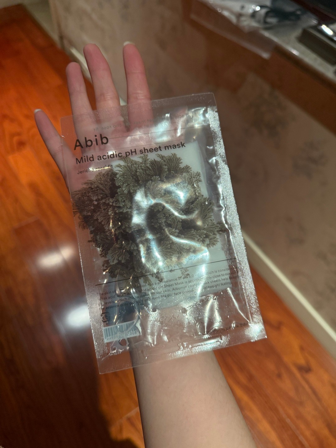 日本买到最喜欢的三个abib复活草这个面膜好好好好用miu帽子为了颜色买的 软顶