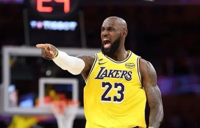 湖人1比0火箭 偏偏湖人最争气 詹姆斯又战胜了时间老人 詹姆斯本场13次助攻刷新