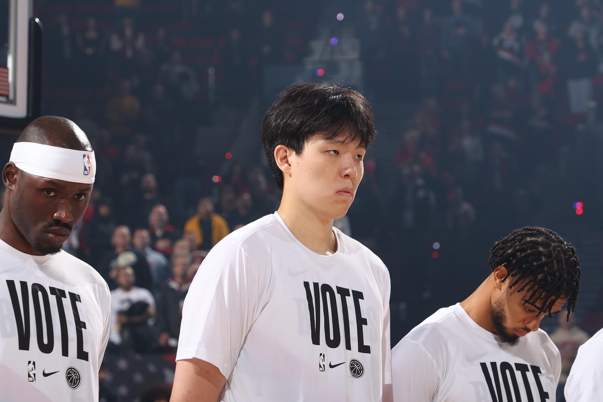 杨瀚森连续两场未登场 开拓者下一场是6日主场对阵雷霆，接下来9-17日，是一个五