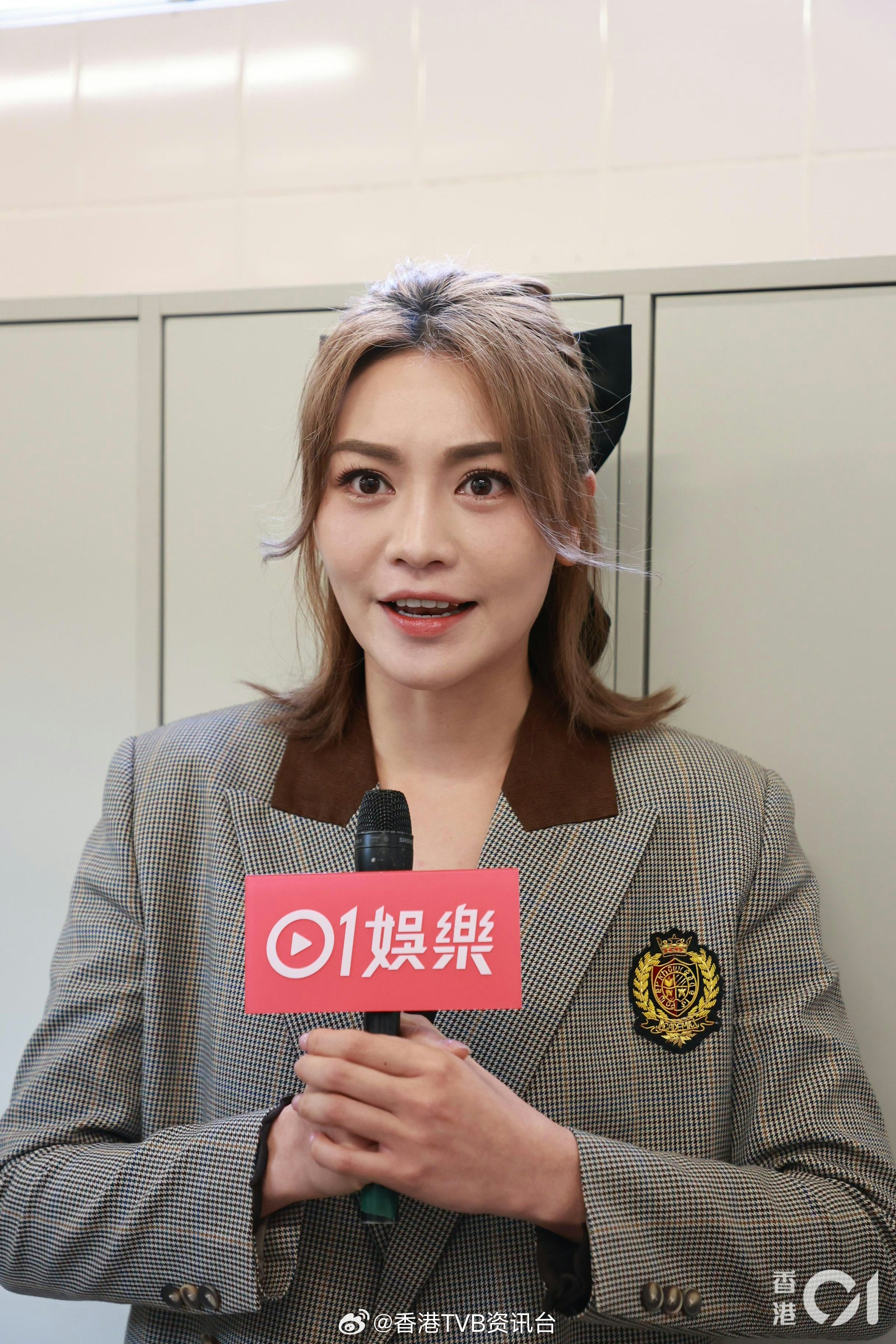 关嘉敏挑战肚皮舞 自爆原因竟然是这个：肚皮大了女神关嘉敏（Carman）一向有舞