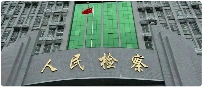 省高院驳回再审申请，案件还有翻案机会吗？
 
很多当事人走完一审、二审，再审申请