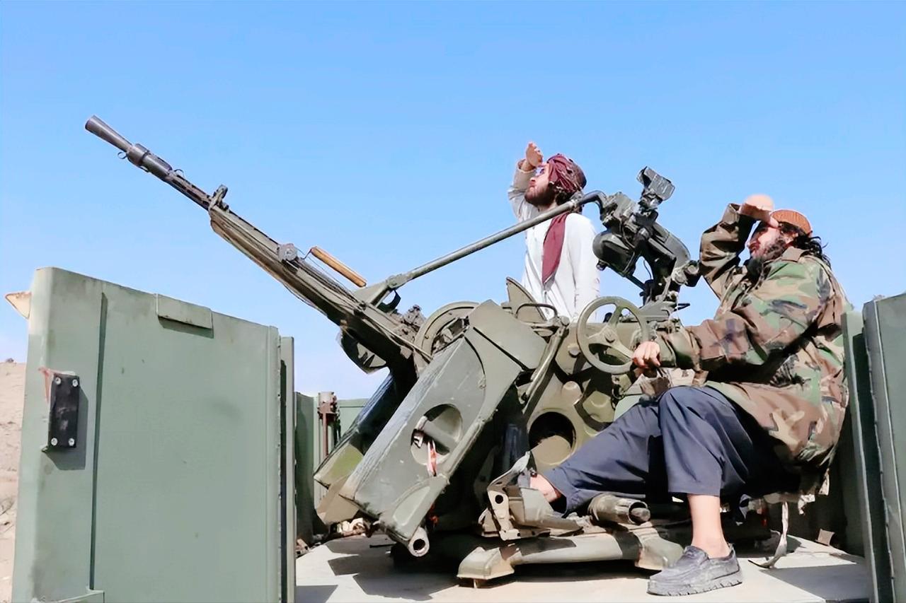 阿富汗是个好战国家吗？先被苏联打了10年，又被美国打了20年，才消停几年，结果又