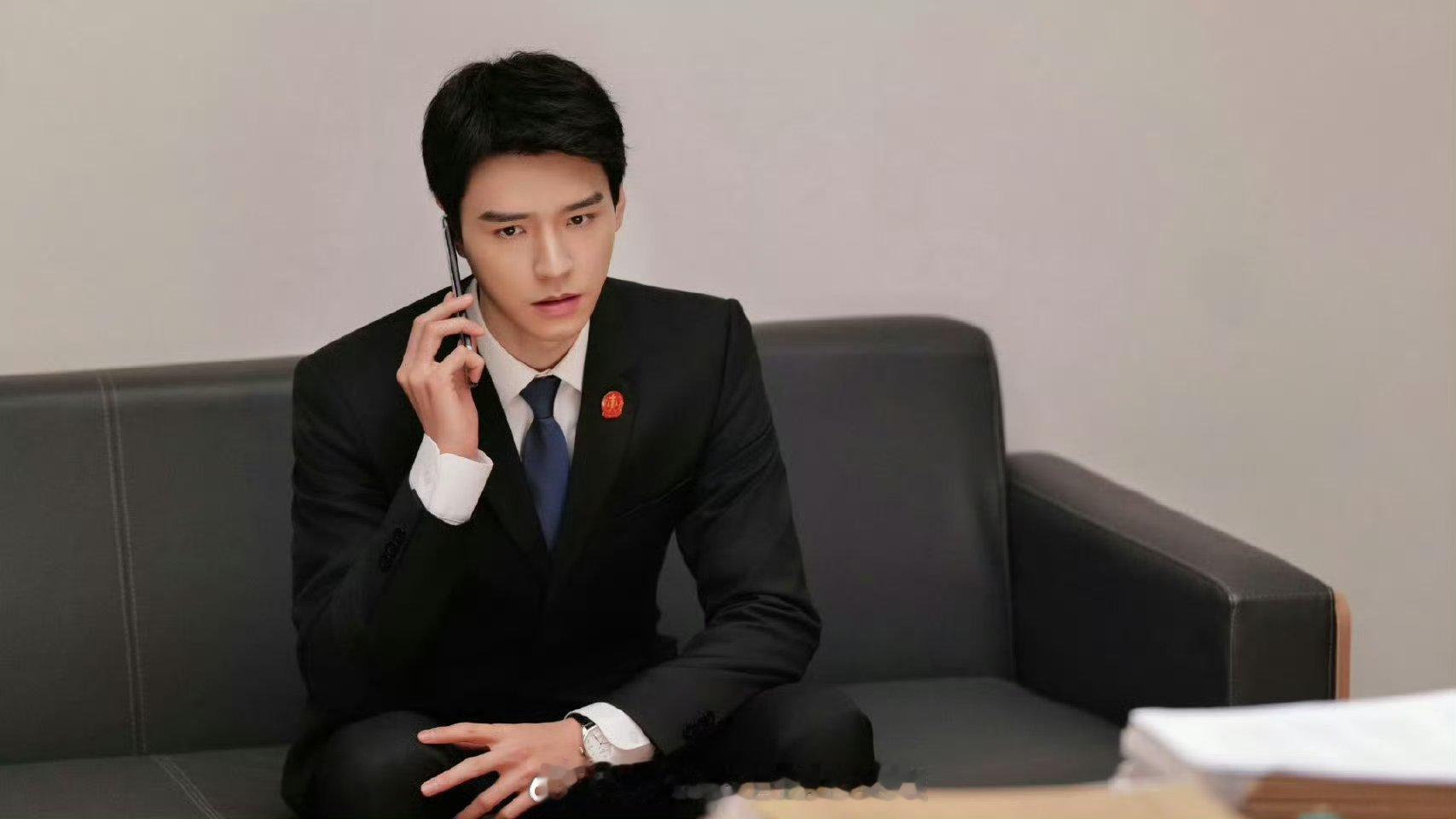 龚俊《家事法庭》db开分7.2分，4.6w人打分，这剧收视口碑都不错，算播得不错