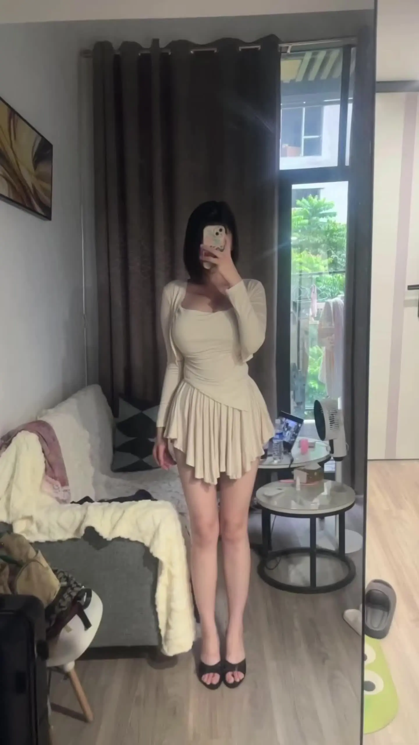 从初中就开始喜欢肯豆 贝拉 所以身材审美都越来越偏向欧美  也是从初中...