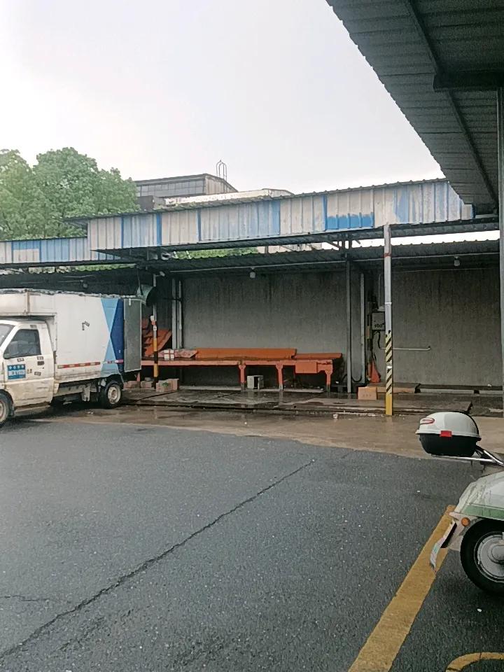 距离发薪还有10天，钱包已经提前进入休眠模式
 
今天15号，掐着手指头算了下，