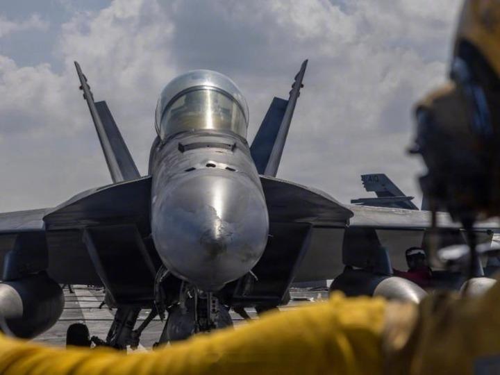 【美军称击落一架伊朗无人机】美军中央司令部发言人蒂姆·霍金斯3日说，美军当天在阿