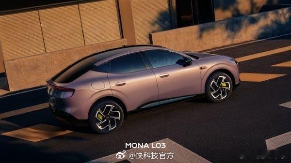 小鹏MONA L03新增尤加利灰、星暮紫两款配色官图曝光，新车定档7月发布定位紧