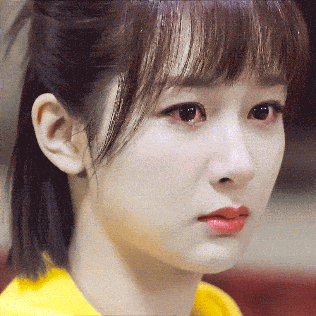 #杨紫[超话]# 不跟会会互动一下嘛[苦涩]蹭蹭小哭包热度💗动图 cr #11