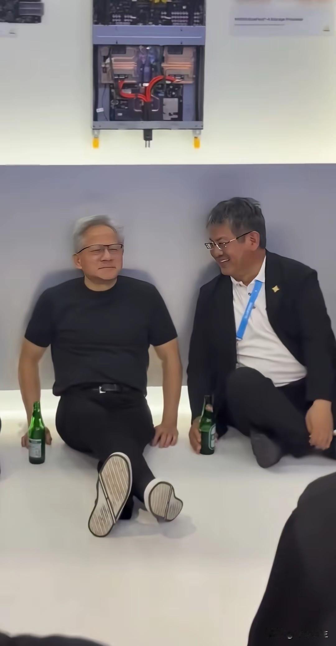 请问雨田君，这次你跟还是不跟？

这比武汉街头吃热干面强太多了，策划好，更具传播