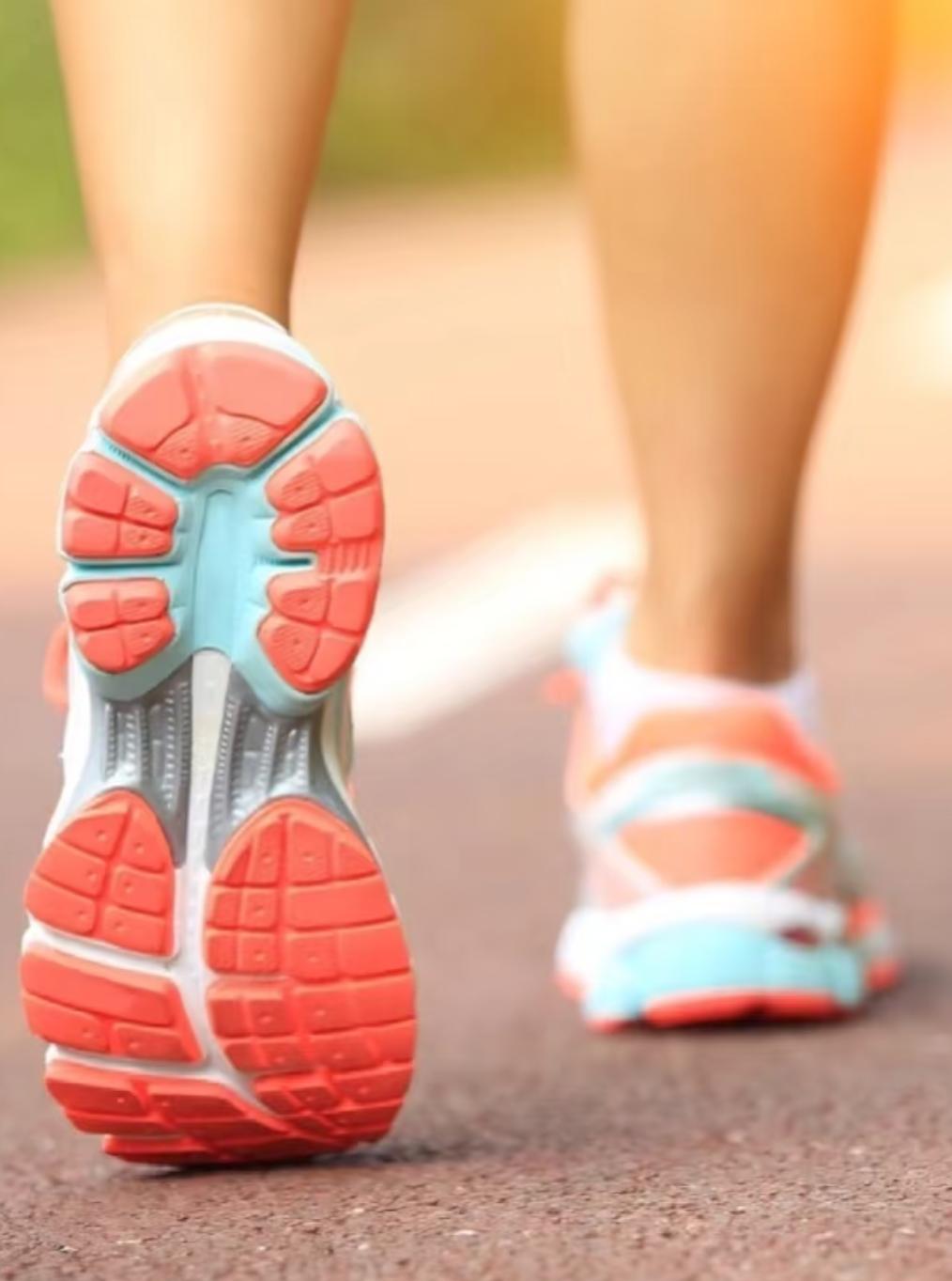 感悟：走出稳健的步伐就好
不必追赶别人的脚步，每个人都有自己的时区。慢慢来，好好