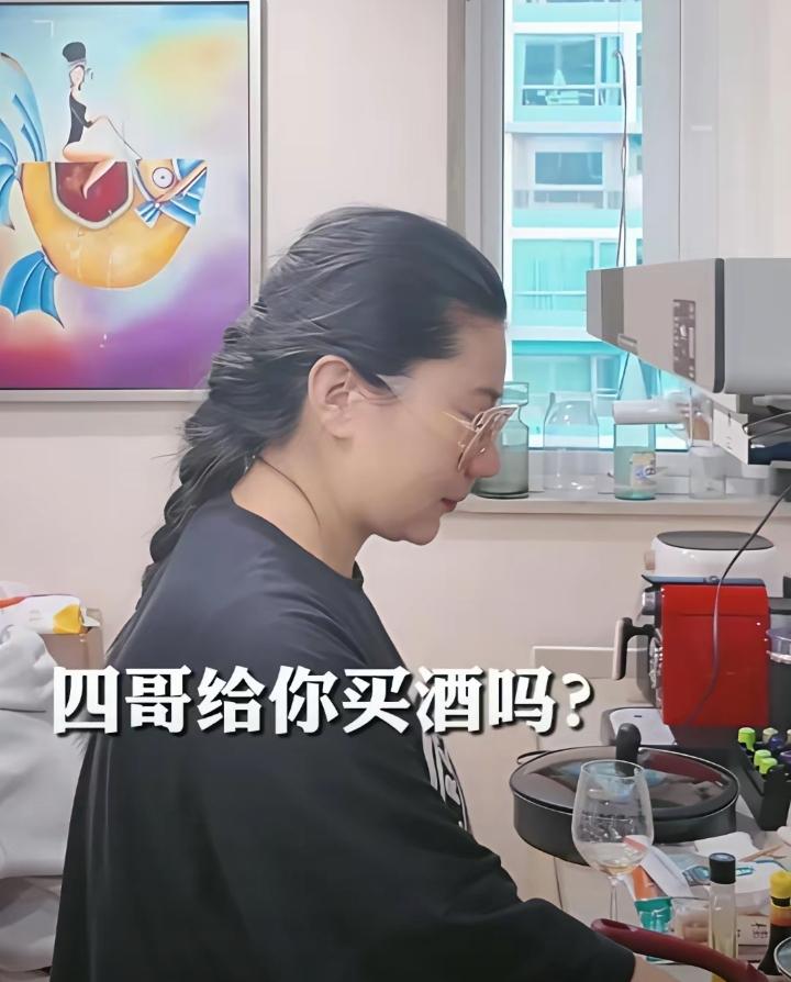 41岁的Coco，当年她和谢贤那段轰轰烈烈的恋情，可是火遍全网，两人在一起整整1