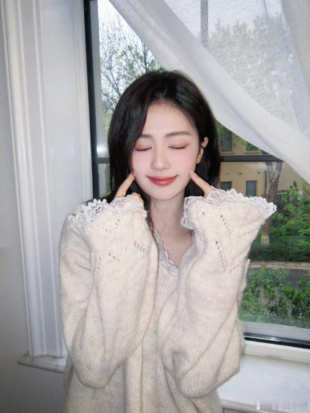 白鹿新买的阿贝贝萌晕了这个宝宝 抱～～～～ 