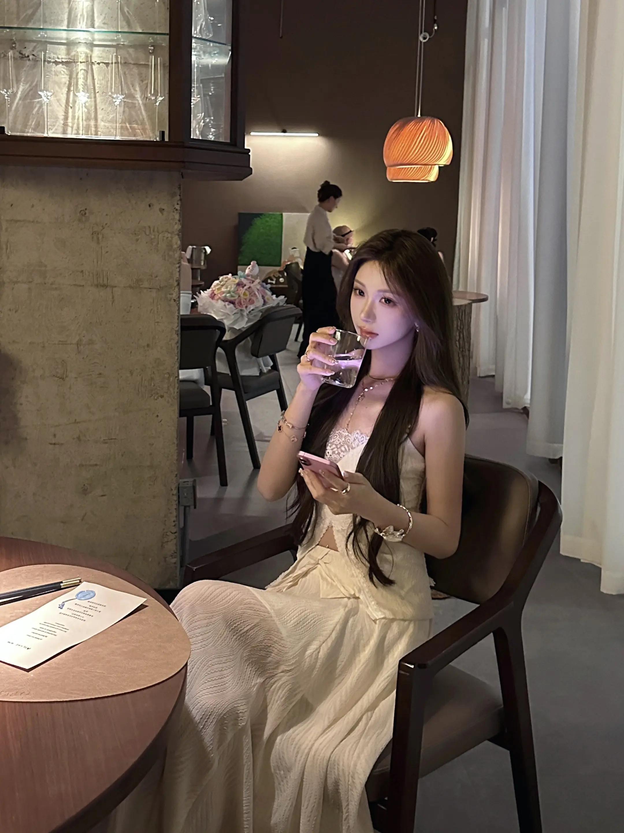 我喜欢给我昂贵东西的人 比如时间 尊重 支持 金钱信任和真诚