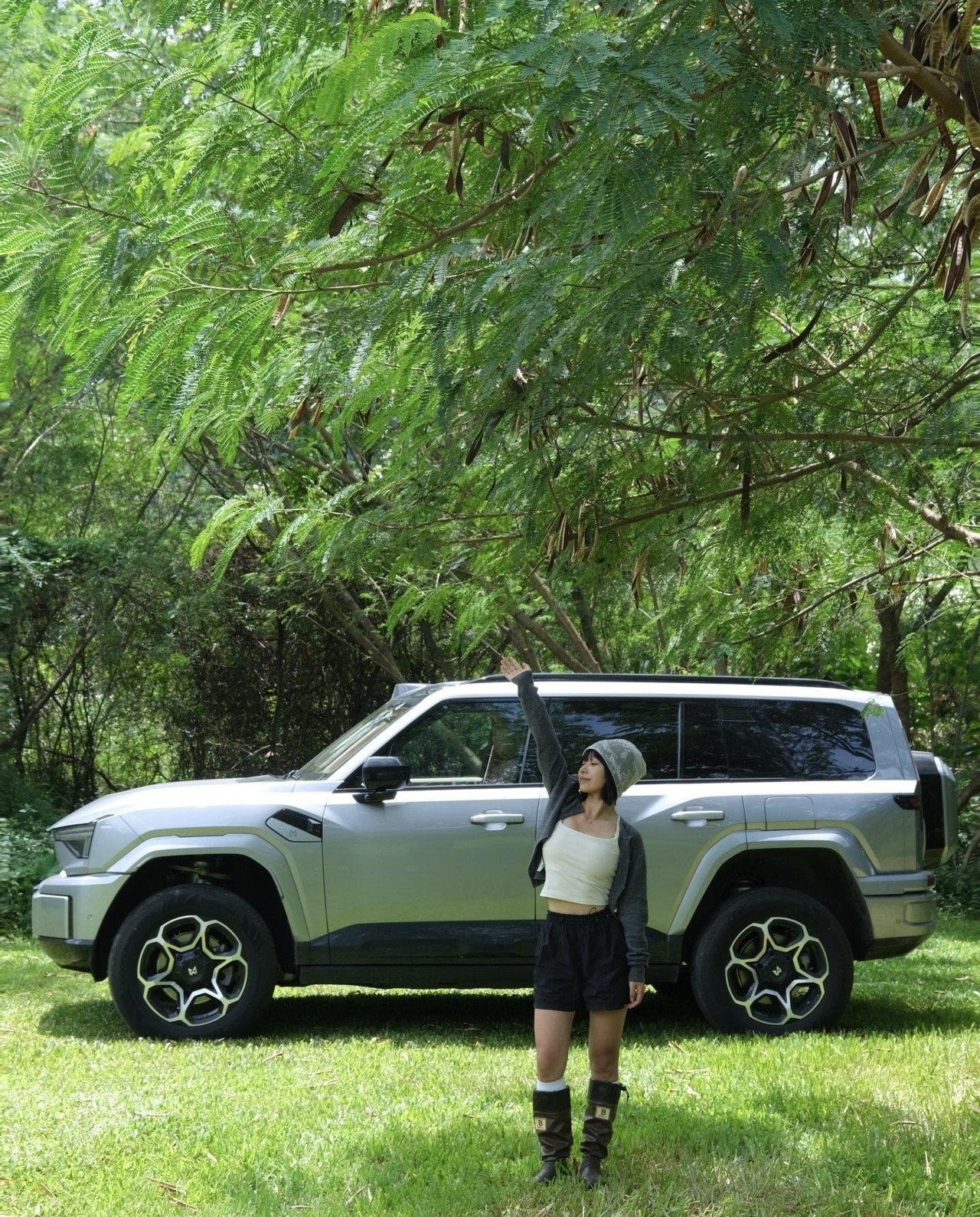 正愁吃啥午饭，突然手机里弹出汽车圈好消息！华为乾崑全栈硬核赋能猛士M817！搭载