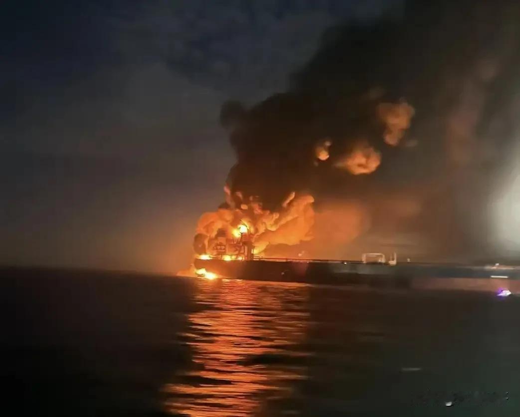 最近，俄罗斯面临的各方面形势很复杂。
       在外交层面上，12月19日，