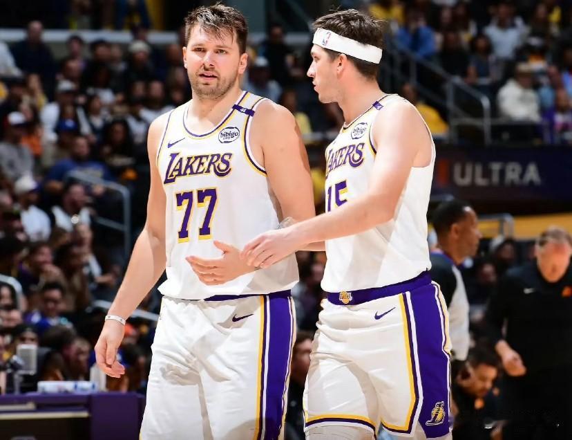 前NBA名宿佩顿：围绕东契奇建队是核心，里夫斯就是他的皮蓬！

太抽象了！首先东