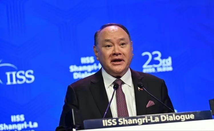 菲律宾炸锅了

万万没想到，菲律宾没等来中国的援助，反而等来了中国的制裁，对于他