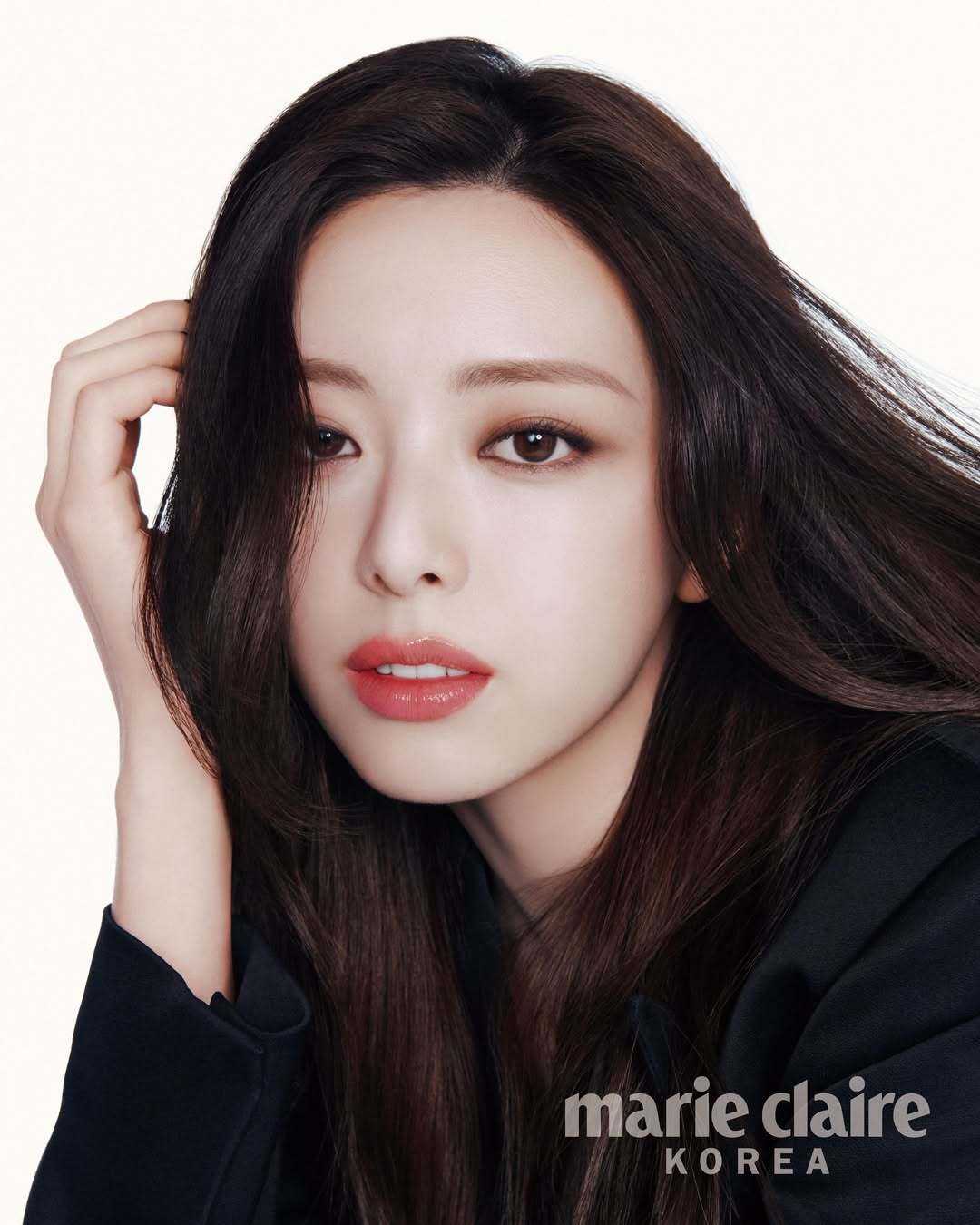 申有娜 x Givenchy Beauty｜Marie Claire Korea