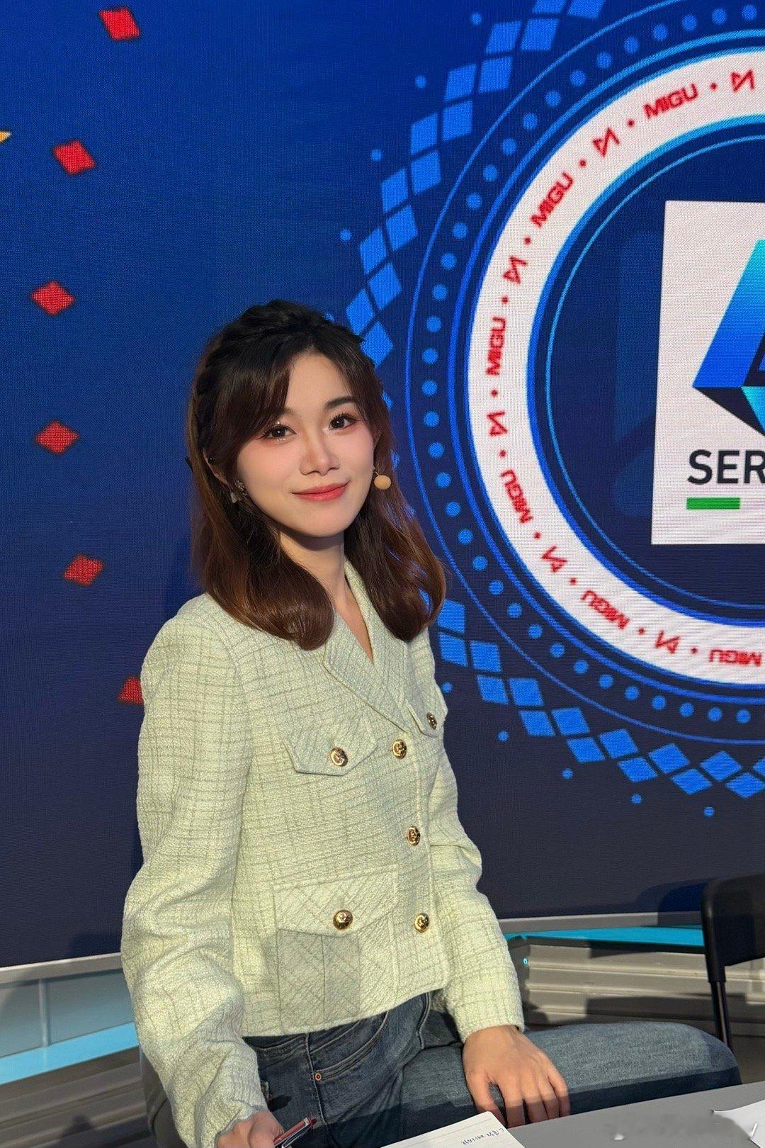 解说预告🎙️高能量打工人上线周三25:30意甲 罗马vs帕尔马，单口周日20: