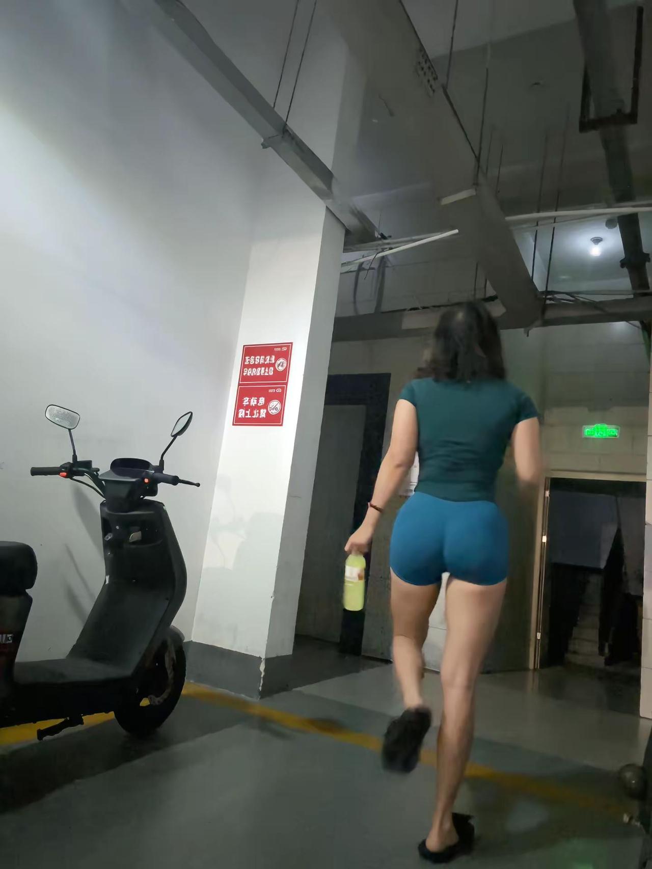 养眼得绿色～🍃健身穿搭 健身氮泵