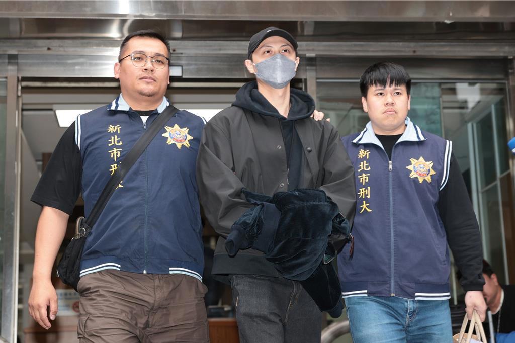 经纪公司回应王子逃兵役 据台媒，昨日，王子承认逃兵役引发热议，对此所属经纪公司回