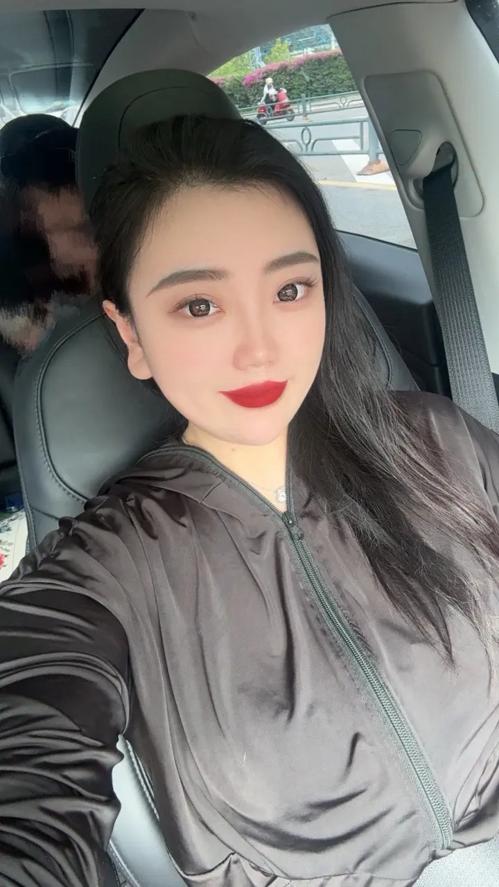 “无法重来的人生，尽量快乐”