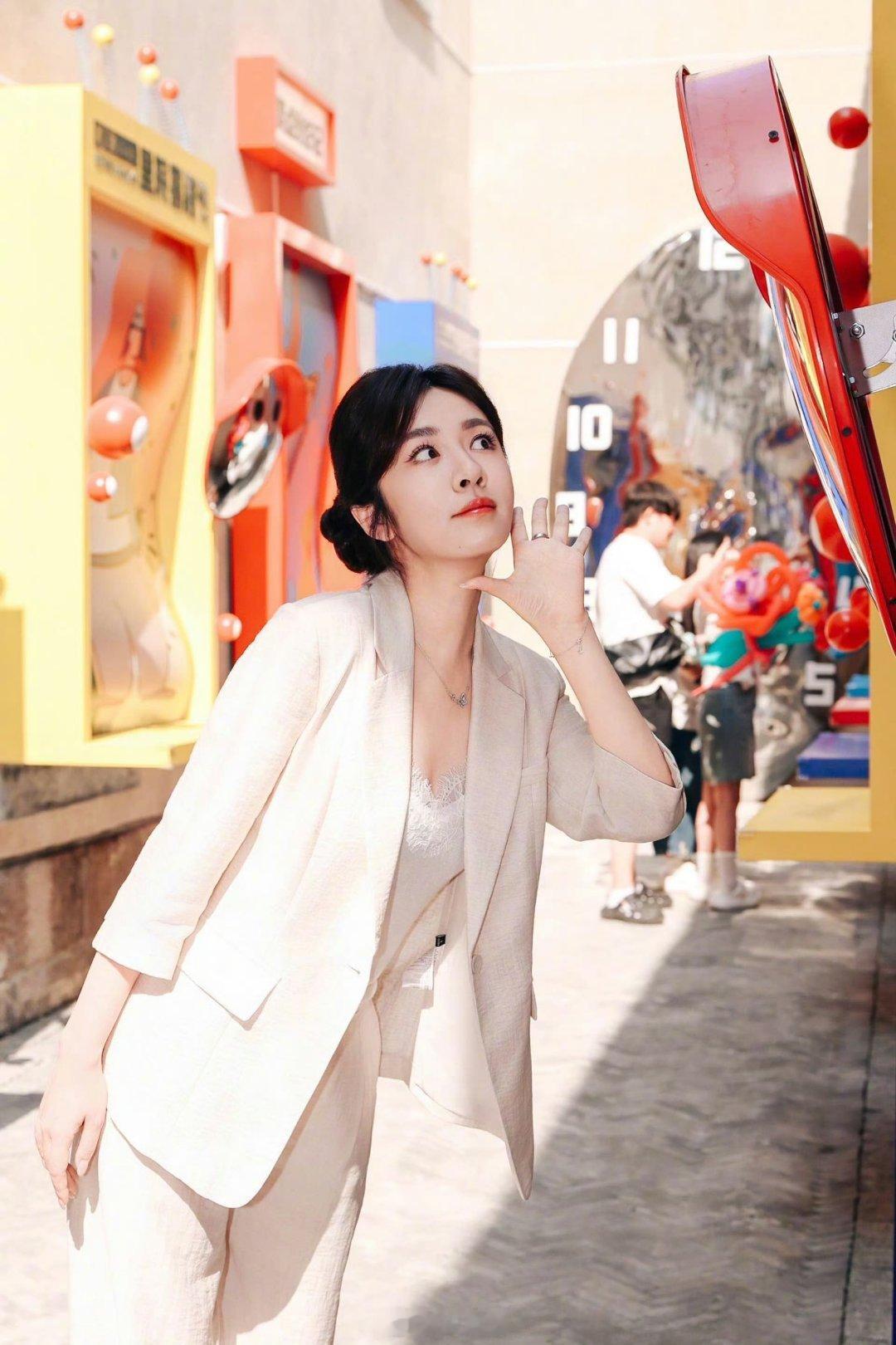 法医秦明是俞灏明王晓晨定情作吗俞灏明王晓晨合作新剧，不少网友调侃这会不会是定情之