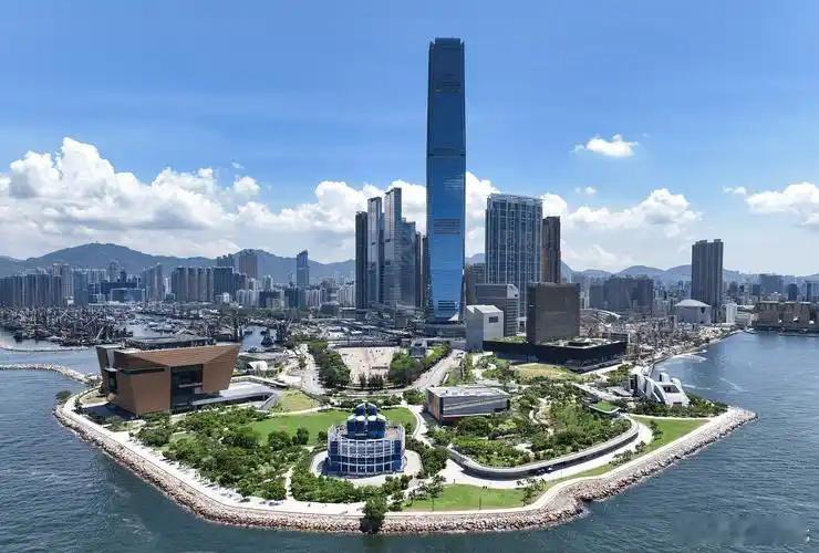 网友找千问新人找到香港去了千问热浪，是一次民间技术力量的“认知域奇袭”。技术扩散