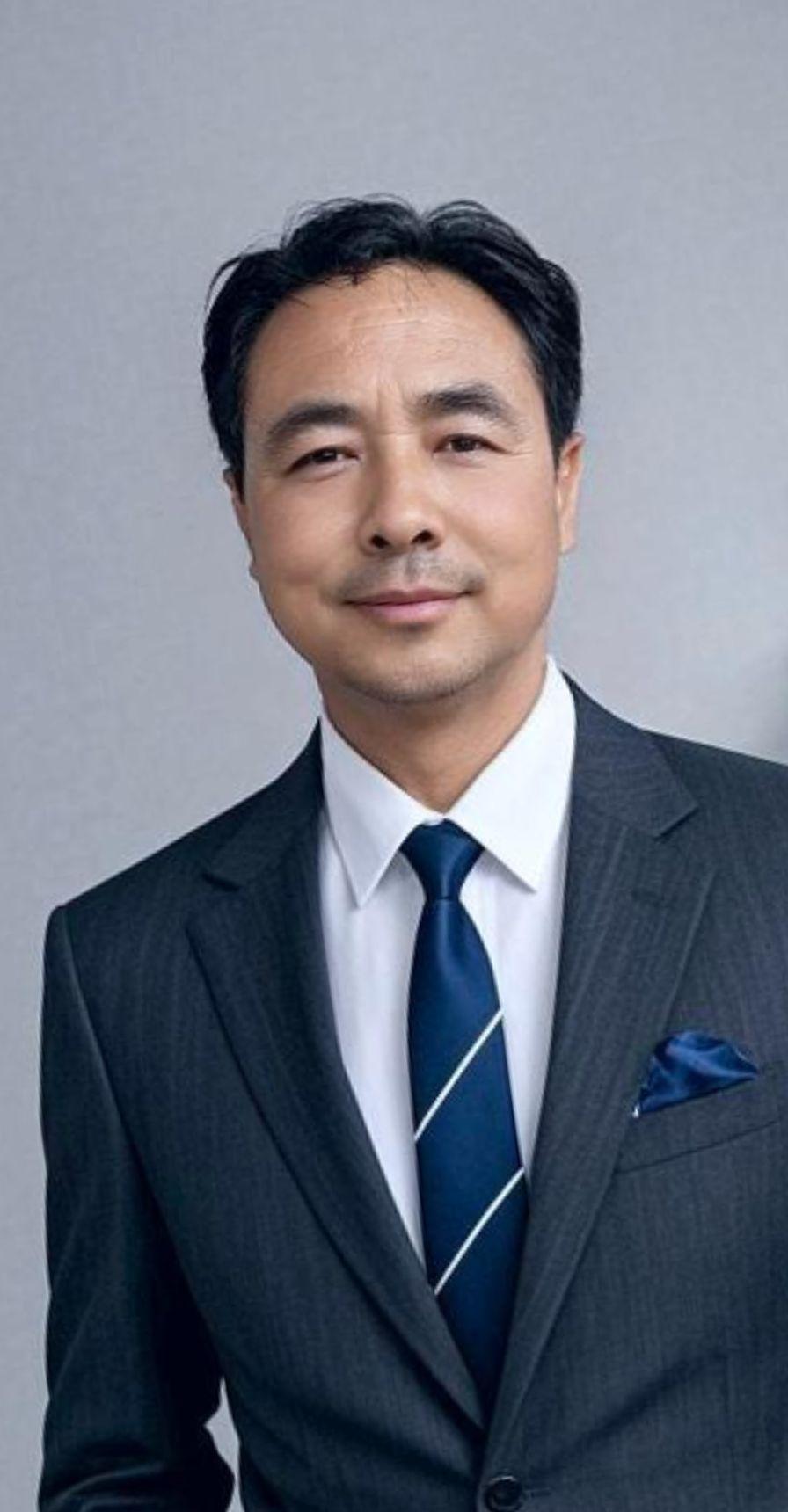 哎呀！啥时候也能买身西装穿穿！
