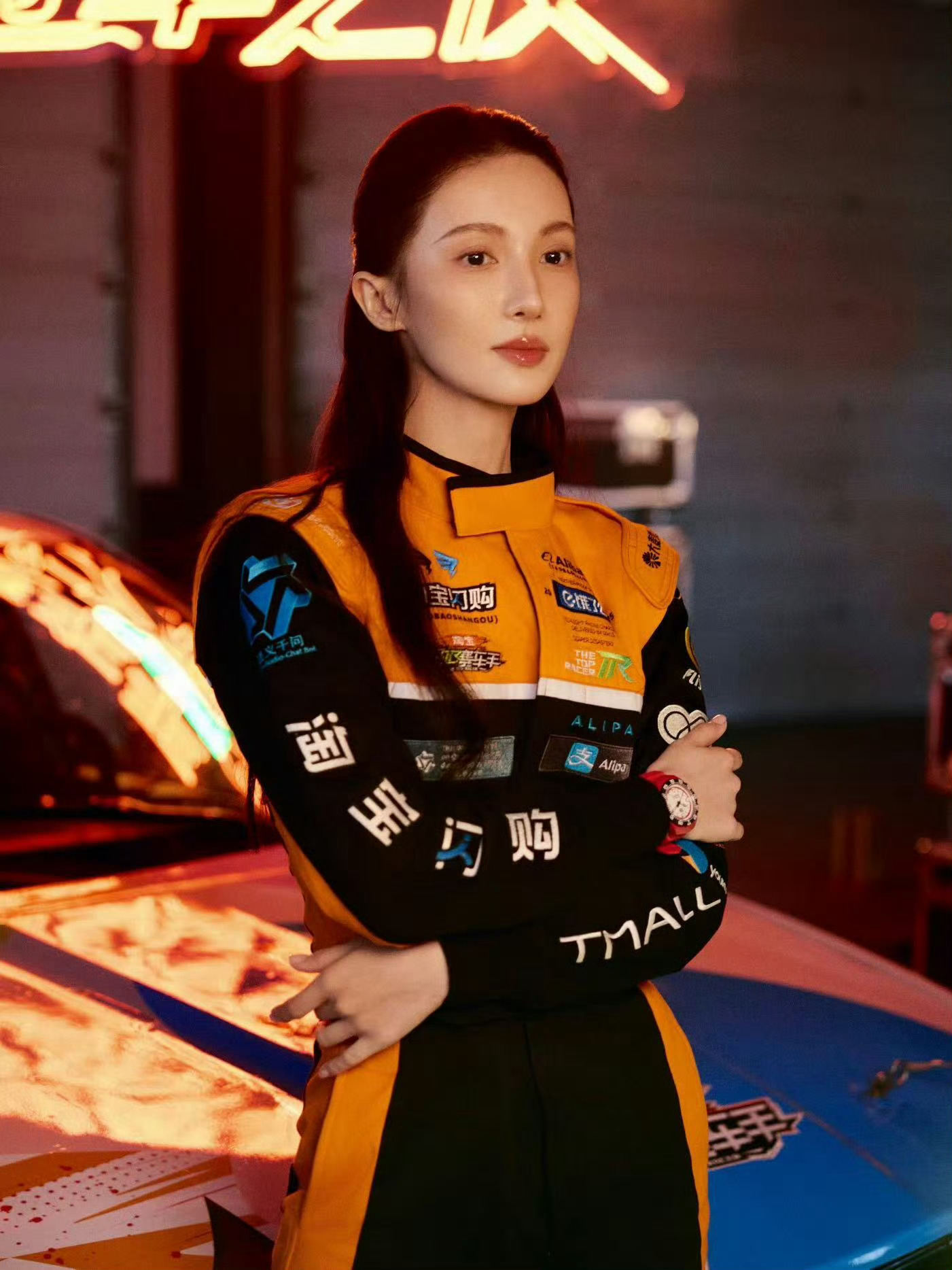 曝金晨肇事逃逸这个要是真的会不会拘留呀？还是赶紧回应一下吧，希望是谣言，我还是挺