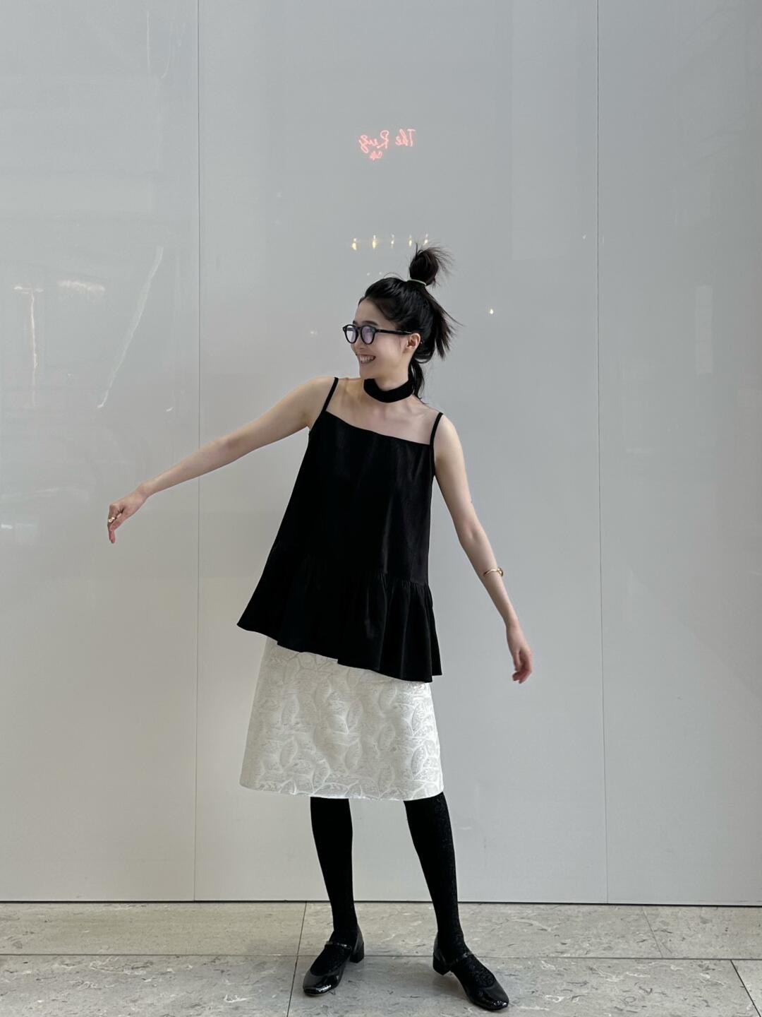 OOTD 今天是丸子头和小白裙