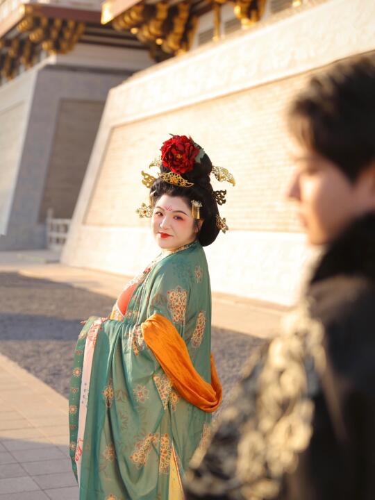 2.14杨玉环都得从棺里爬出来过个节🤍