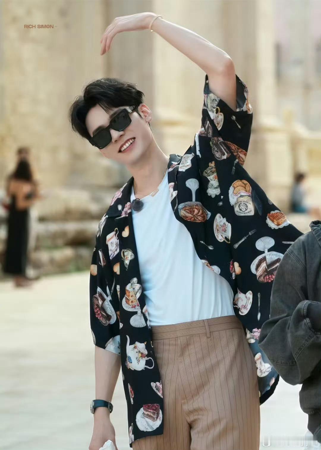 龚俊 花儿与少年早上好！！！看看帅哥综艺《花儿与少年》路透，养眼[酷] ​​​