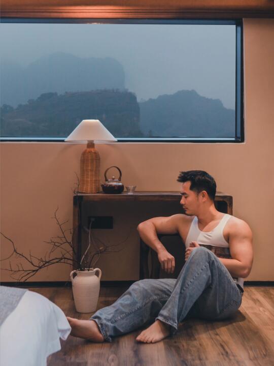 丹霞山红房子封神！春日住进水墨画滤镜里