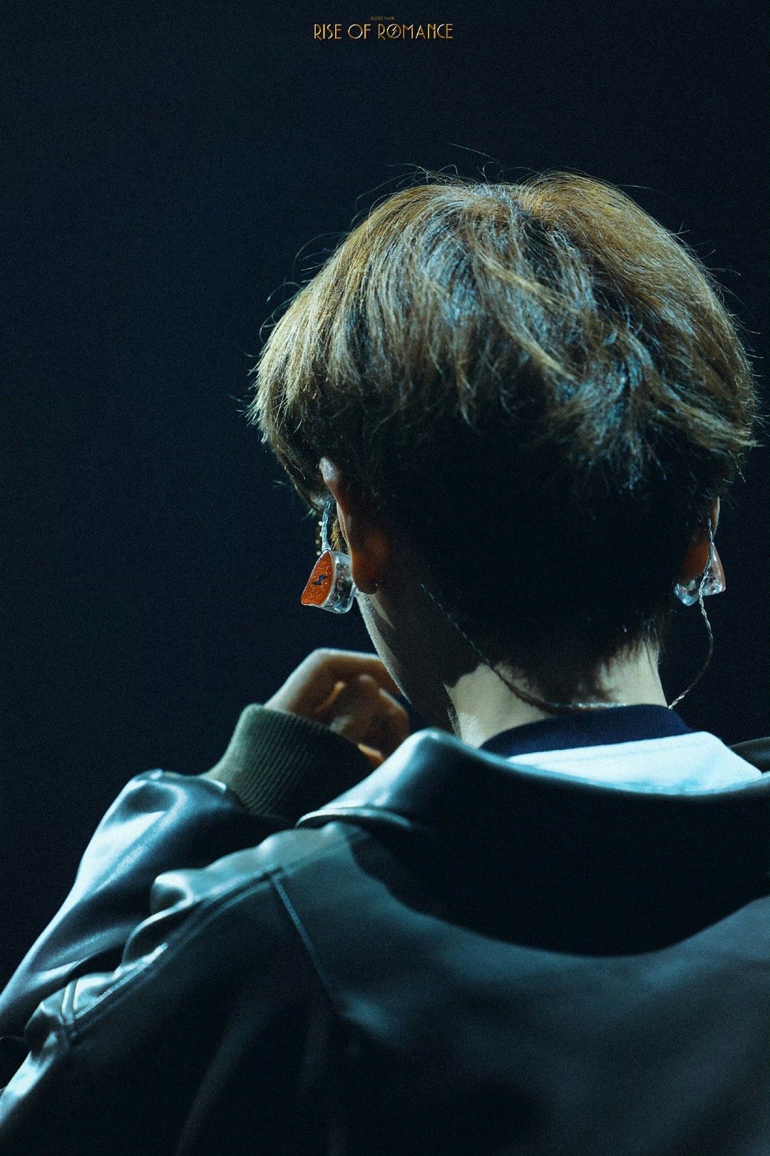 汪苏泷世巡纽约场上座率 场内座无虚席，场外还蹲着一堆没抢到票的！汪苏泷在纽约的人