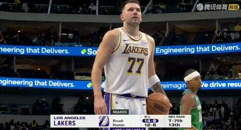 演谁呢？詹姆斯下场后，东契奇狂攻连得10分！
今天前半节仅1次出手拿2分，湖人半