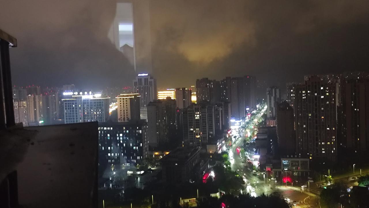 晒图笔记大赛城市印象，夜景中的城市美景欣赏！分享你随手拍下的风景