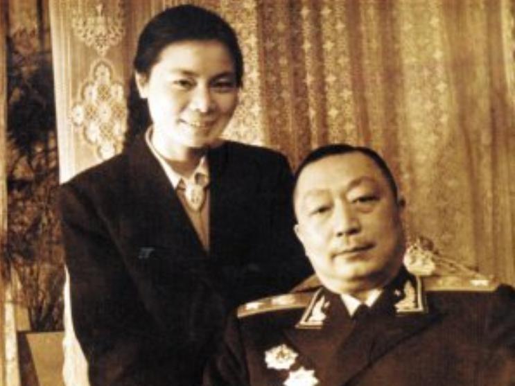 聂荣臻在1992年临终前预感大限将至，亲自安排四件大事，其中一件牵涉到毛主席的生