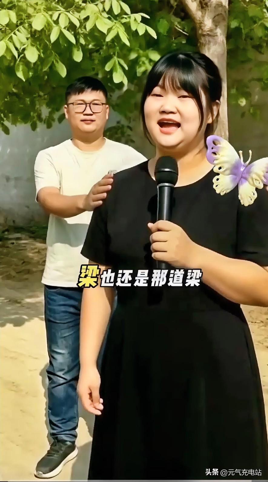 夏日生活打卡季 夏日里，朱之文女儿唱山歌这事儿太吸睛了。朱之文作为有名的民间歌手