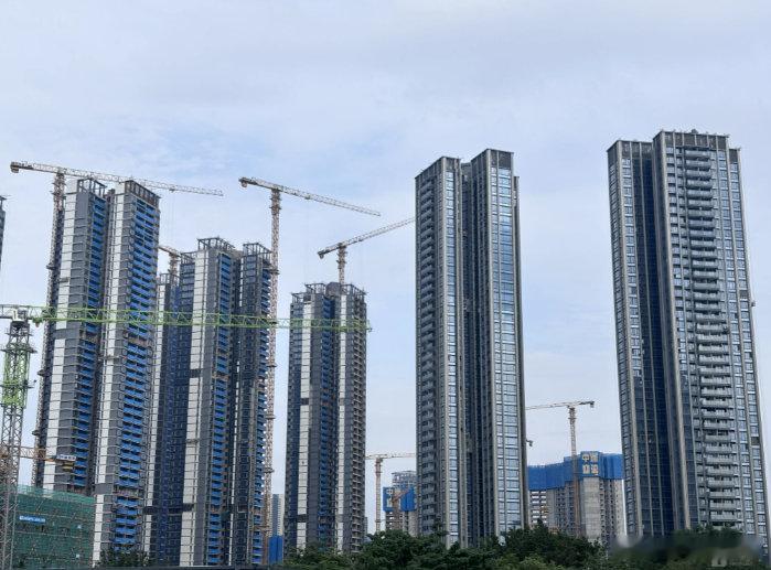 【深圳楼市6月成交量创近六年来同期新高】深圳楼市6月成交量创近6年以来同期新高据
