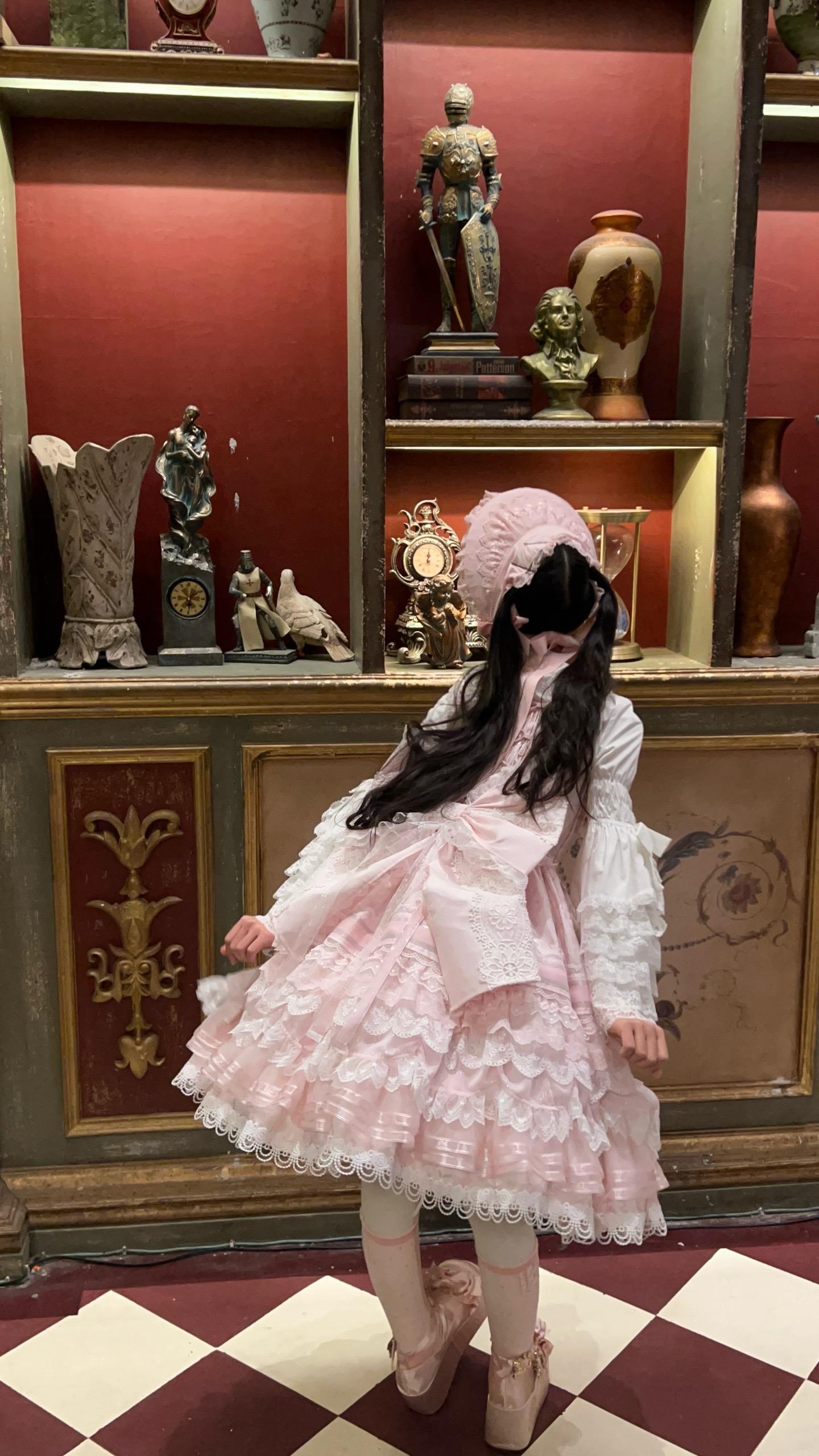 骗人 你根本不会觉得夸张的裙摆可爱。