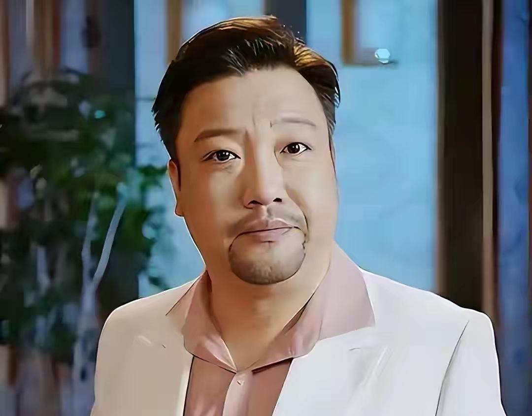 贾冰：这两天的热搜快给我热馊了

        近日，贾冰私人饭局遭偷拍的相关
