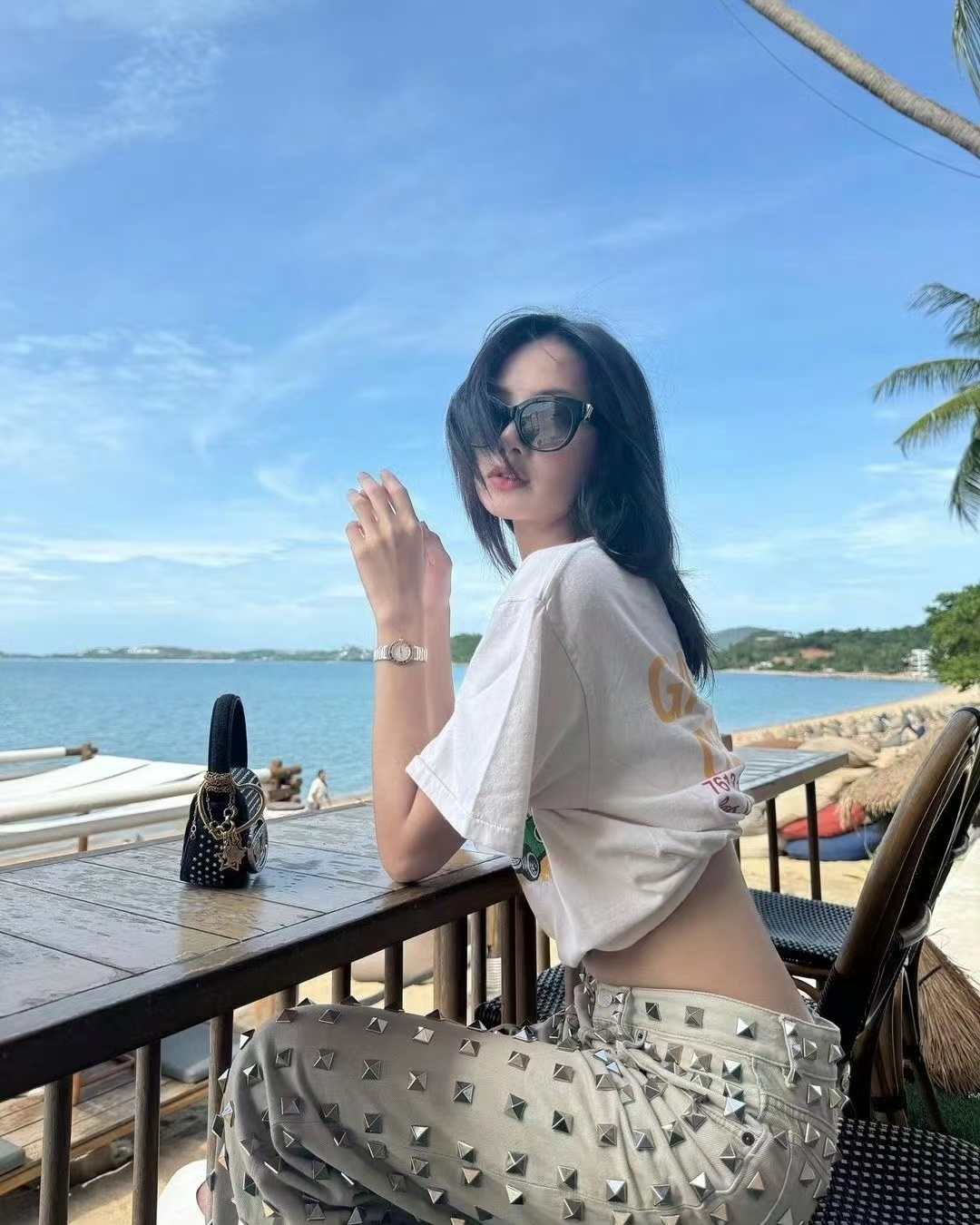 #Lisa剧透##Lisa铆钉裤子#Lisa铆钉裤子，哇塞可以的 ​​​
