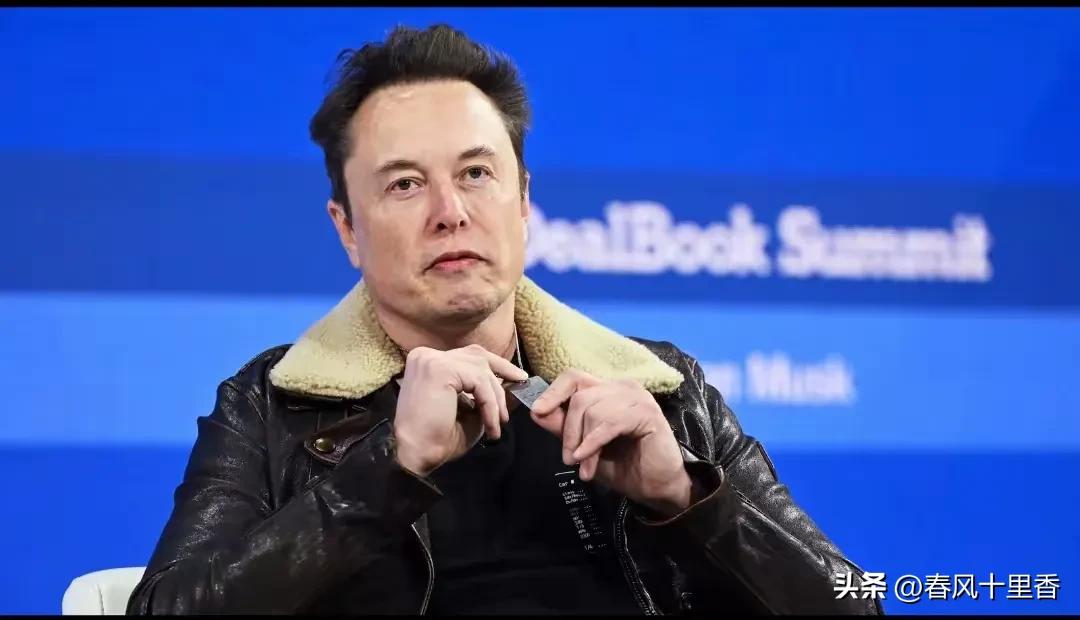埃隆·马斯克（北京时间3月1日）写道：“中国正迅速迈向太阳能/电力未来，对石油或