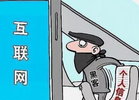 重庆一女子深夜发现银行卡被盗刷，她不报警、不挂失，反而去超市买了一袋盐。正是这张