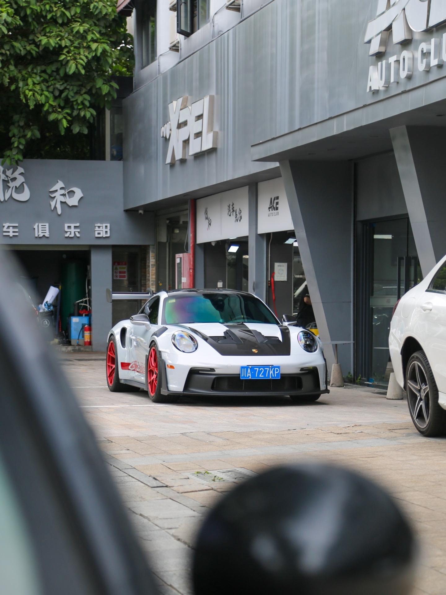 992 GT3RS Weissach Package
