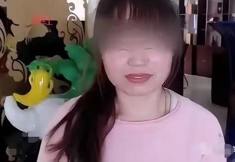 “天降大锅！”湖南，一女保姆趁雇主不在家，将男友喊到雇主家约会，两人情到深处发生